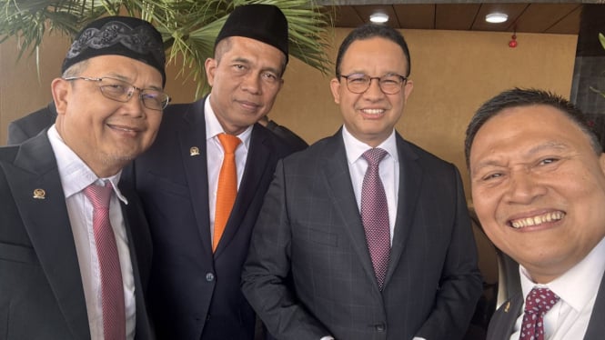 Anies Baswedan dan kader PKS