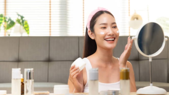 Cara Layering Skincare yang Benar untuk Pemula