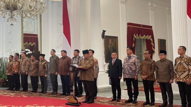 Prabowo Subianto saat umumkan susunan menteri Kabinet Merah Putih.