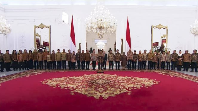 Presiden Prabowo Subianto mengumumkan menteri dan wakil menteri kabinet Merah Putih