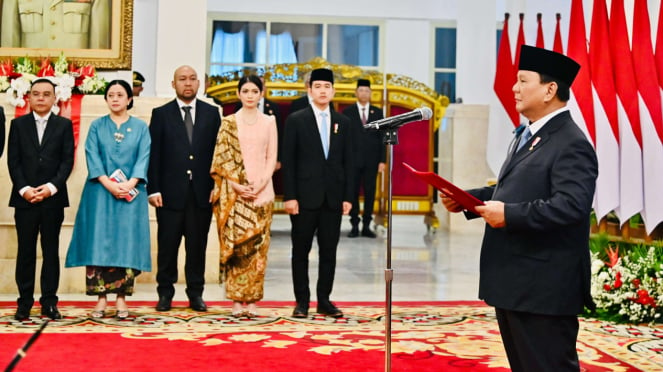 A cerimônia de posse dos ministros do gabinete vermelho e branco do presidente Prabowo Subianto