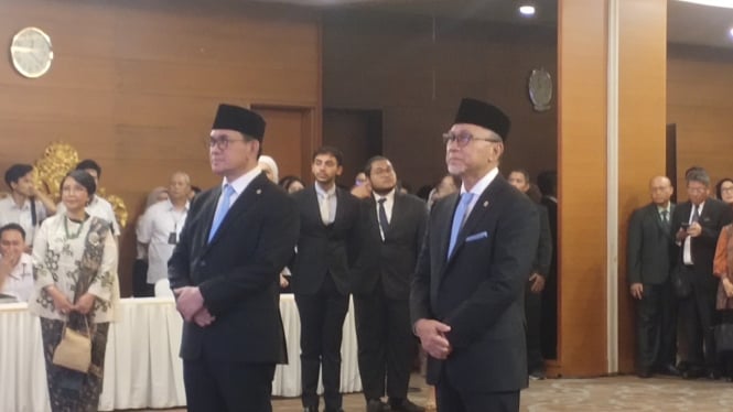 Menteri Perdagangan Budi Santoso dan Zulkifli Hasan