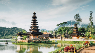 Maucash and FIFGROUP Launch Program to Support Religious Harmony in Bali