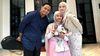 Inara Rusli dan Virgoun Kompak Dateng ke Konser Musik Anak