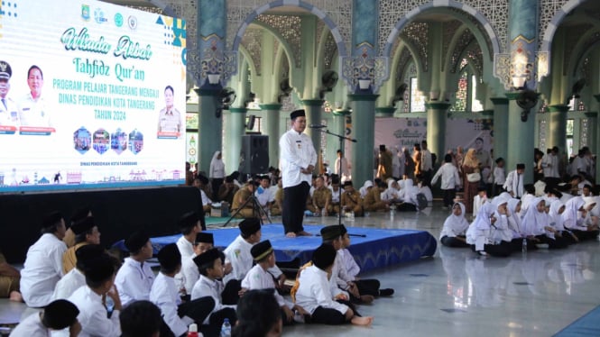 Ribuan pelajar mengikuti wisuda tahfidz di tangerang