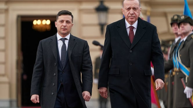 VIVA Militer: Volodymyr Zelensky dan Recep Tayyip Erdogan