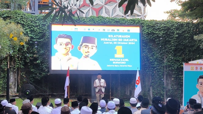 Cagub Jakarta nomor urut 01, Ridwan Kamil saat menghadiri pertemuan dengan para khatib se-DKI Jakarta di Kantor DPD Partai Golkar, Cikini, Jakarta Pusat, Jumat, 25 Oktober 2024