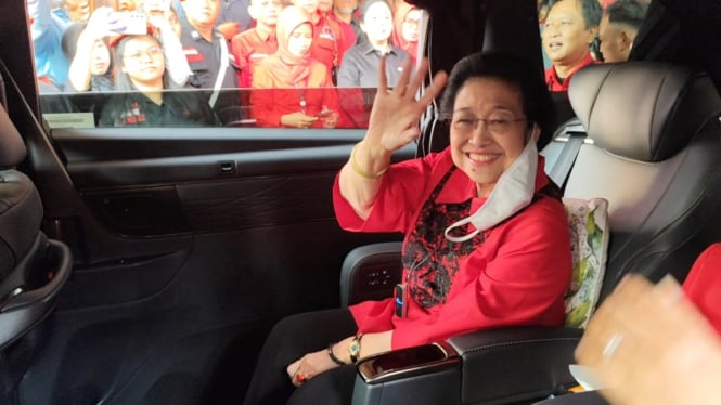 Ketua Umum PDIP Megawati Soekarnoputri di kantor DPD PDIP Jateng