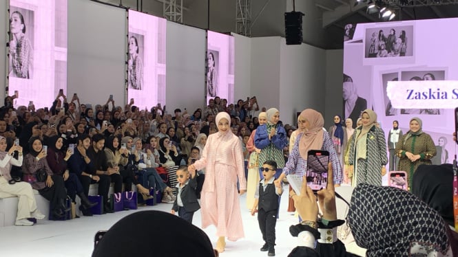 Rayyanza Catwalk di JFW 2025