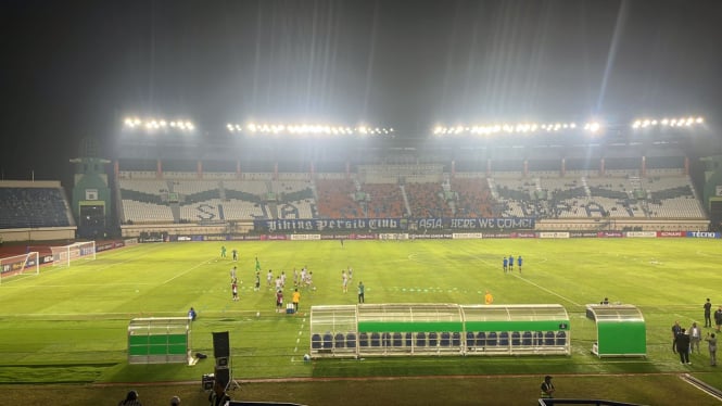 Kondisi Stadion Si Jalak Harupat Sepi Penonton Dilaga Persib vs Lion City Sailors (foto: Dede Idrus) 