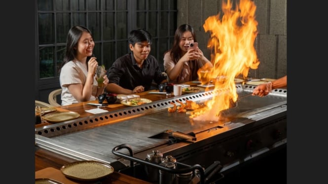 5 Surga Teppanyaki di Jakarta: Nikmati Sensasi Menyantap Daging yang Dimasak di Depan Mata!