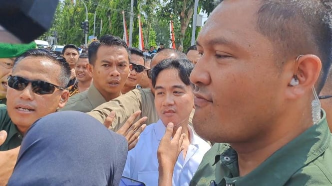 Wapres RI Gibran Rakabuming Raka di depan Akmil Magelang