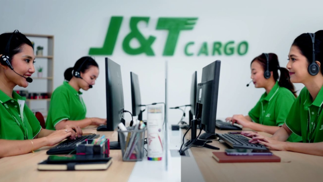 J&T Cargo.