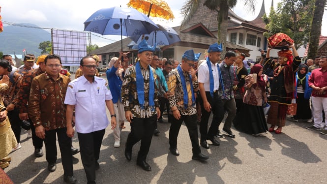 Menteri Kebudayaan Fadli Zon Saat Berkunjung ke Kampus Institut Seni Indonesia Padang Panjang