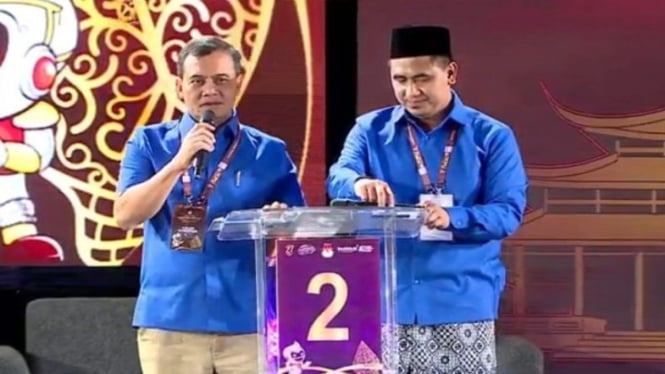 Cagub Cawagub Jateng Ahmad Luthfi-Gus Yasin di Debat Pilkada Jateng 2024