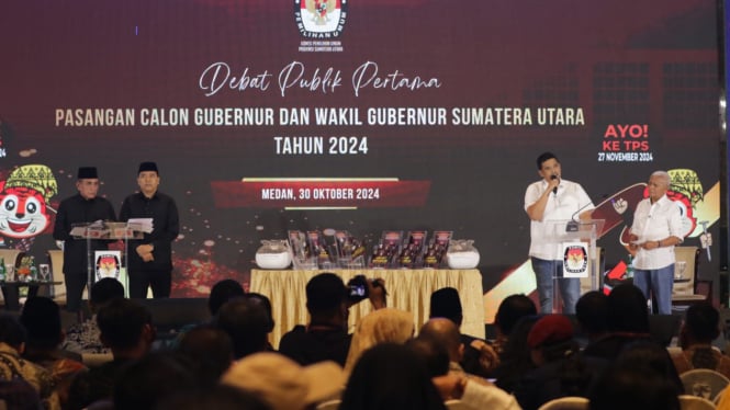 Debat pertama Pilgub Sumut tahun 2024, di Hotel Grand Mercure, Kota Medan.(B.S.Putra/VIVA)