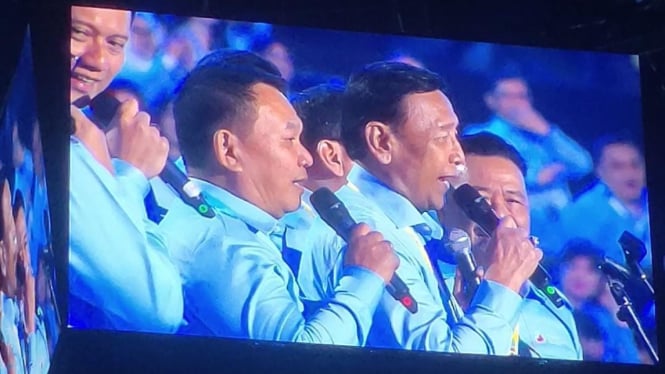 AHY hingga Purn Jenderal Wiranto nyanyi bareng