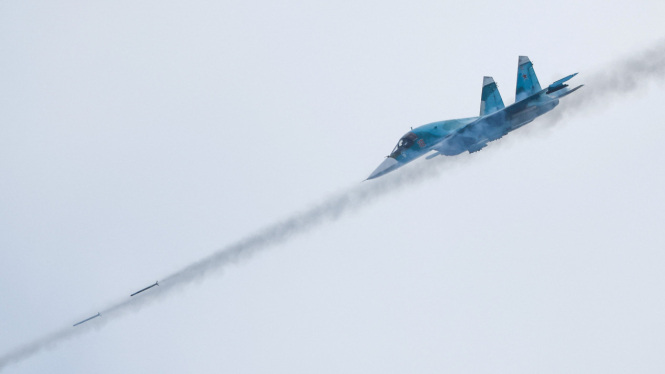 VIVA Militer: Jet tempur Sukhoi Su-34 Fullback militer Rusia