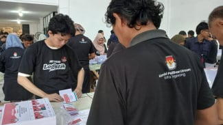 1,4 Juta Surat Suara Pilwalkot Tangerang Masuk Tahap Sortir dan Pelipatan