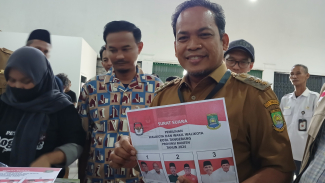 Antisipasi Kerusakan Surat Suara Saat Musim Hujan, Pj Tangerang Cek Gudang Logistik KPU