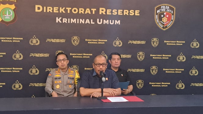  Direktur Reserse Kriminal Umum Polda Metro Jaya, Komisaris Besar Polisi Wira Satya Triputra.