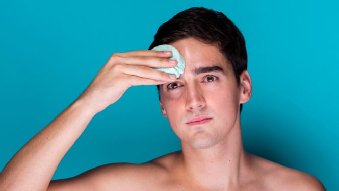 Skincare yang Bagus untuk Pria Kulit Berminyak: Rekomendasi dan Tips Lengkap