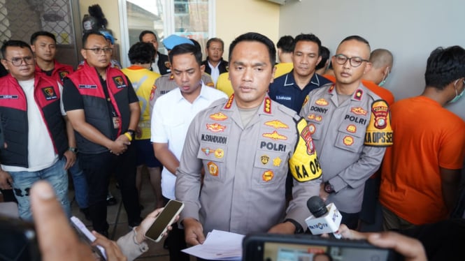 Polisi membongkar jaringan judi online di Cengkareng, Jakbar.