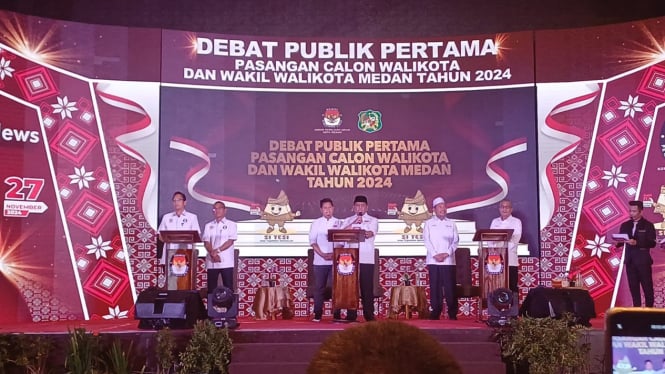 Debat perdana Pilkada Medan 2024, di Four Point by Sheraton Medan.(B.S.Putra/VIVA)