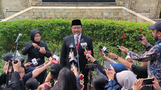 Menteri Sosial Sayfullo Yusuf atau Gus Ipul