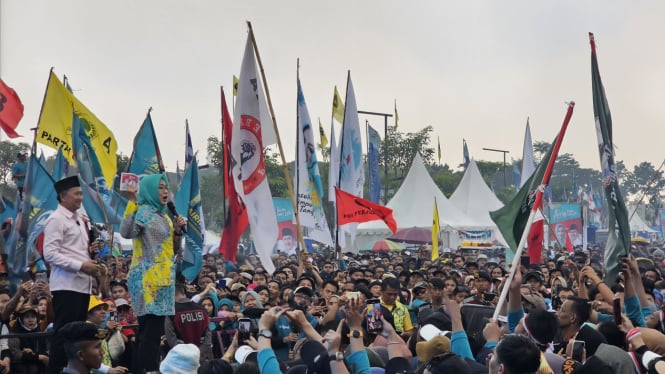 Kampanye akbar pasangan cagub dan cawagub Banten, Airin-Ade