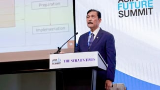 Bicara di Singapura, Luhut Jabarkan 2 Pilar Strategi Ekonomi Prabowo