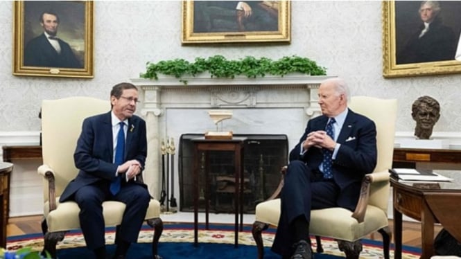 Presiden Israel Isaac Herzog dan Presiden AS Joe Biden di Gedung Putih (Doc: ANews)