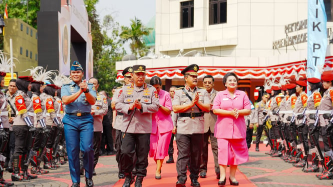 Pengantar purna tugas Jenderal Kehormatan Agus Andrianto