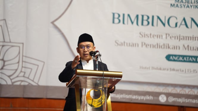 Ketua Majelis Masyayikh, KH Abdul Ghaffar Rozin