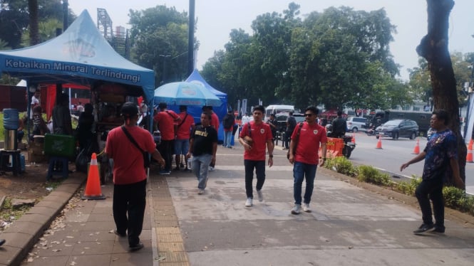 Suporter Timnas Indonesia di GBK