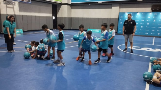 In collaborazione con l’australiana NBL e IBL, Happy Children partecipa ad un training clinic di basket con gli Harlem Globetrotters