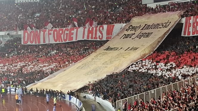 Koreografi Ultras Garuda saat Timnas Indonesia Vs Jepang