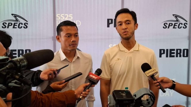 Dedi Kusnandar dan Direktur Specs, Adrian Arief Riyadi