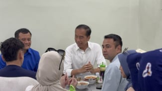 Sarapan Bareng Paslon Luthfi-Yasin dan Raffi Ahmad, Jokowi Ngaku Tak Diundang Kampanye di Solo