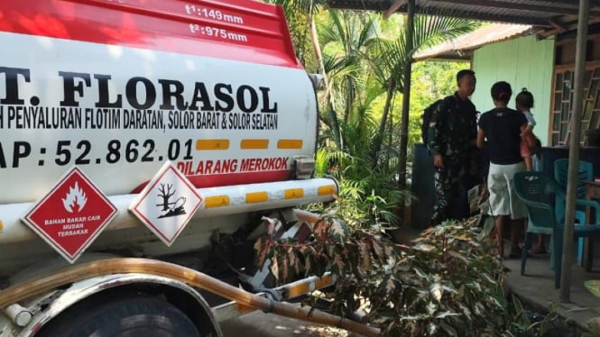 Pertamina salurkan bantuan untuk posko pengungsian korban erupsi Gunung Lewotobi Laki-laki