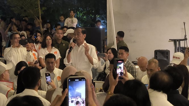 Presiden RI ke-7 Joko Widodo (Jokowi) di kawasan Jakarta Pusat, Senin, 18 November 2024