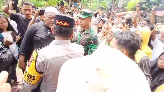 Kapolres Bungo dan Dandim 0416 Bute, Diadang Ribuan Masyarakat Kabupaten Bungo, Jambi