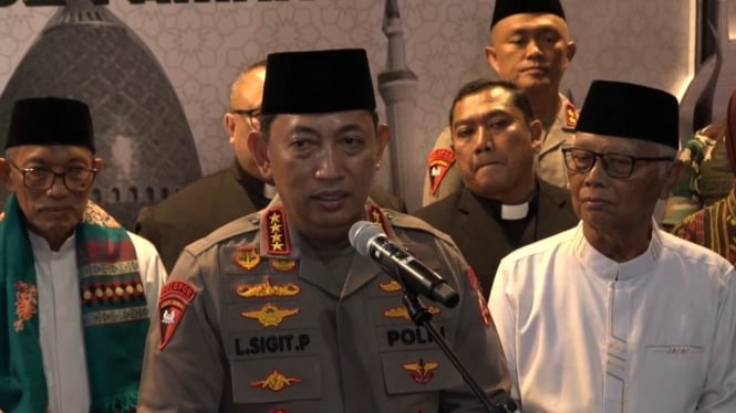 Kapolri Jenderal Listyo Sigit Prabowo di Markas Polda Jatim di Surabaya.