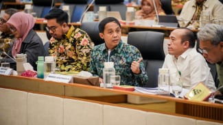 Raker dengan DPR, Menhut Tegaskan Tak Segan Cabut Izin PPKH Perusahaan Nakal