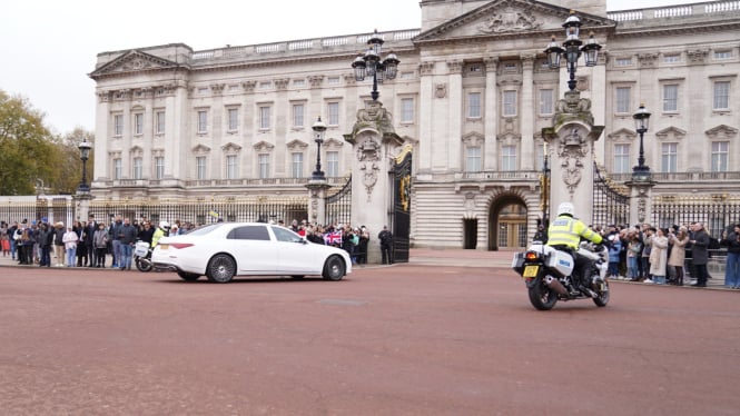 Kendaraan Presiden Prabowo Tiba di Istana Buckingham