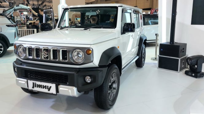 Suzuki Jimny 5 pintu