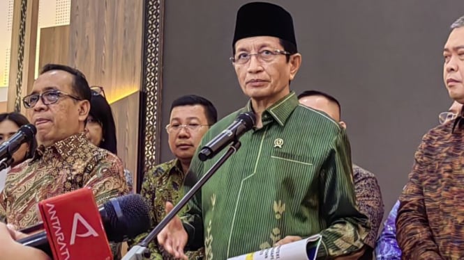 Menteri Agama Nasaruddin Umar dalam konferensi pers Rapat Tingkat Menteri di Kantor Kemenko PMK, Jakarta, Jumat, 22 November 2024.