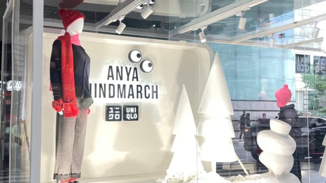 Kolaborasi Uniqlo x Anya Hindmarch, Tampilan Fun Tetap Elegan dan Sophisticated