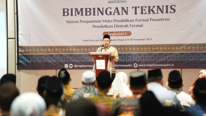 Ketua Majelis Masyayikh, KH Abdul Ghaffar Rozin