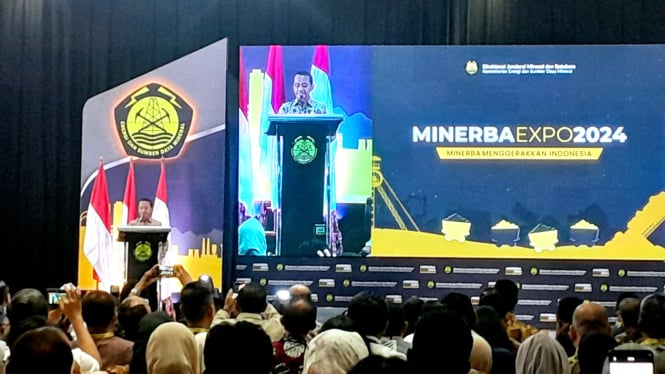 Menteri ESDM, Bahlil Lahadalia, di acara Minerba Expo 2024, kawasan Gatot Subroto, Jakarta Selatan, Senin, 25 November 2024